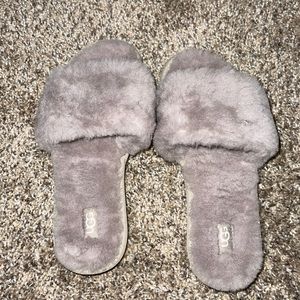 BRAND NEW Ugg Slides/Slippers